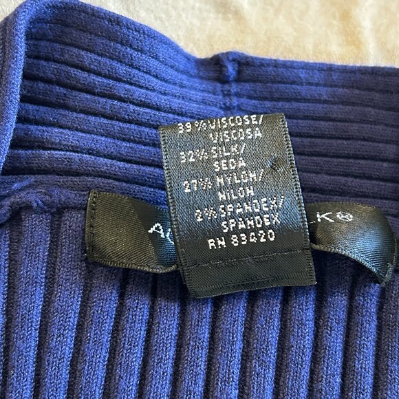 August Silk Petite Small PS Ladies Tank Navy Blue Top 32% Silk - Picture 8 of 9